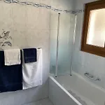 公寓 Large 3 Bed With Mountain Views, Pool And Gym 代堡