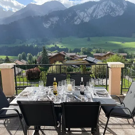 Large 3 Bed With Mountain Views, Pool And Gym * Chateau-d'Oex