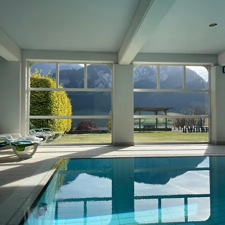 Apartment Large 3 Bed With Mountain Views, Pool And Gym Chateau-d'Oex