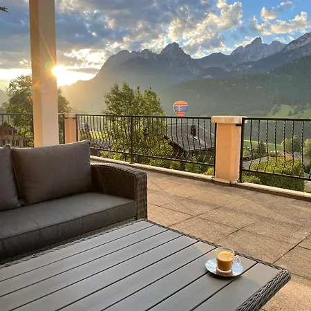 Large 3 Bed With Mountain Views, Pool And Gym Chateau-d'Oex