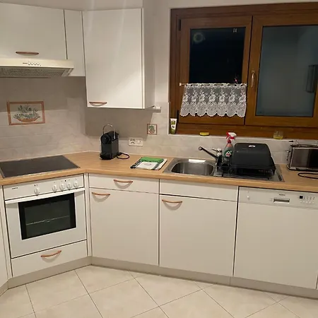 Large 3 Bed With Mountain Views, Pool And Gym * Chateau-d'Oex