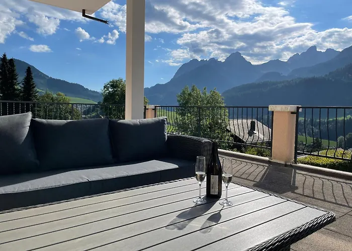 Large 3 Bed With Mountain Views, Pool And Gym * Chateau-d'Oex