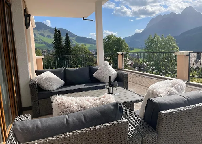 Large 3 Bed With Mountain Views, Pool And Gym * Chateau-d'Oex