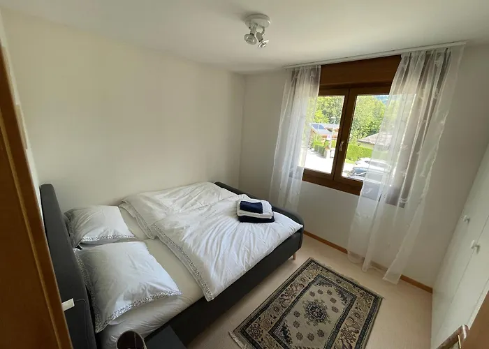 Large 3 Bed With Mountain Views, Pool And Gym Apartament