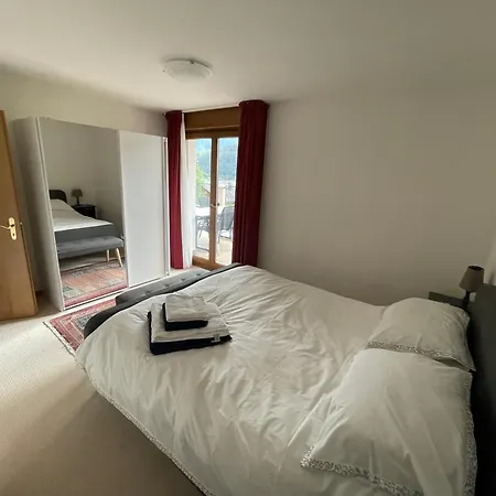 Large 3 Bed With Mountain Views, Pool And Gym *